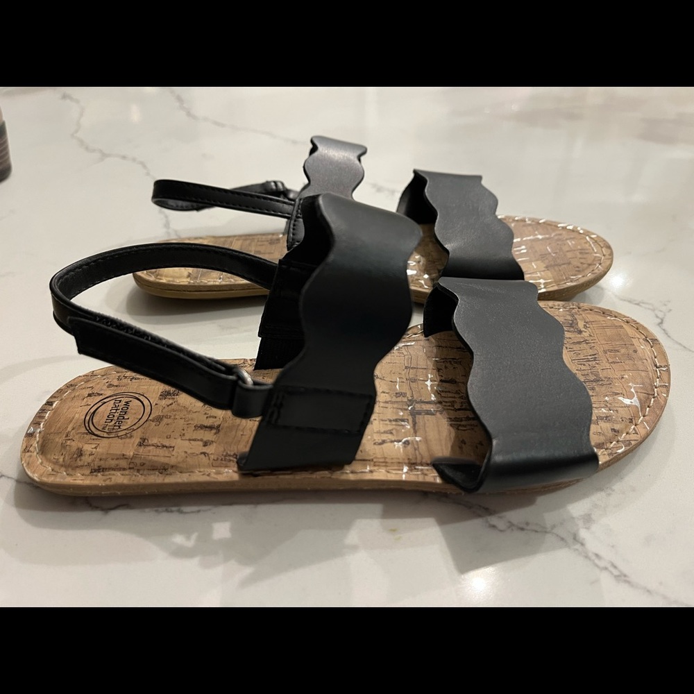 Youth sandals size 2. Never worn